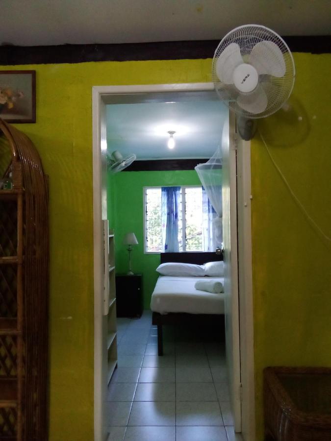 Island Home Хониара Екстериор снимка